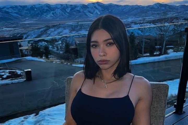 Aishah Sofey: Rising Star in the World of Entertainment