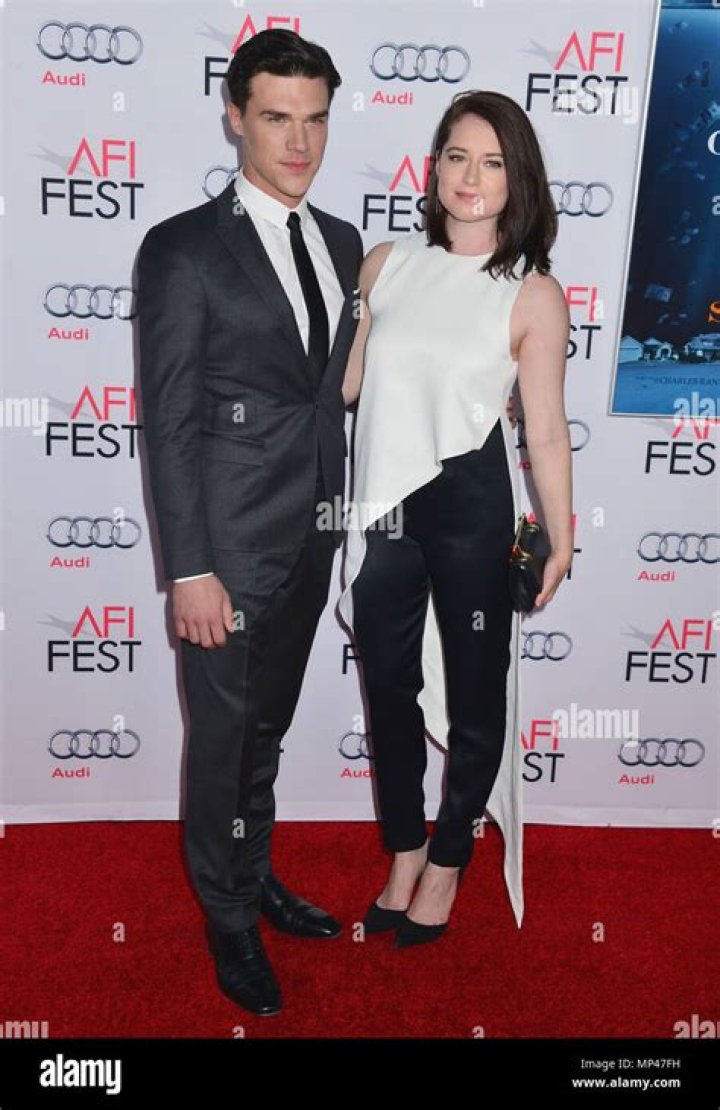 Finn Wittrock's Love Life: Uncovering His Wife's Identity and Relationship