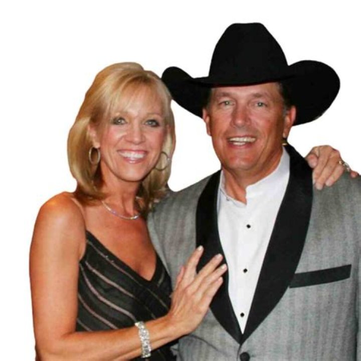 Is George Strait Married or Single? Discover the Truth