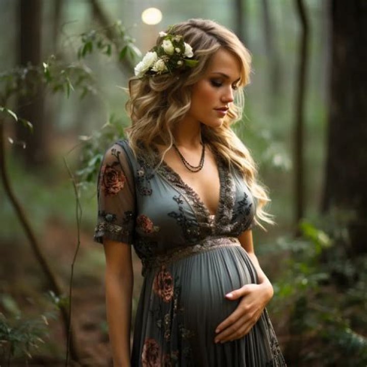 Carrie Underwood Expecting Her Second Child, Baby on the Way!