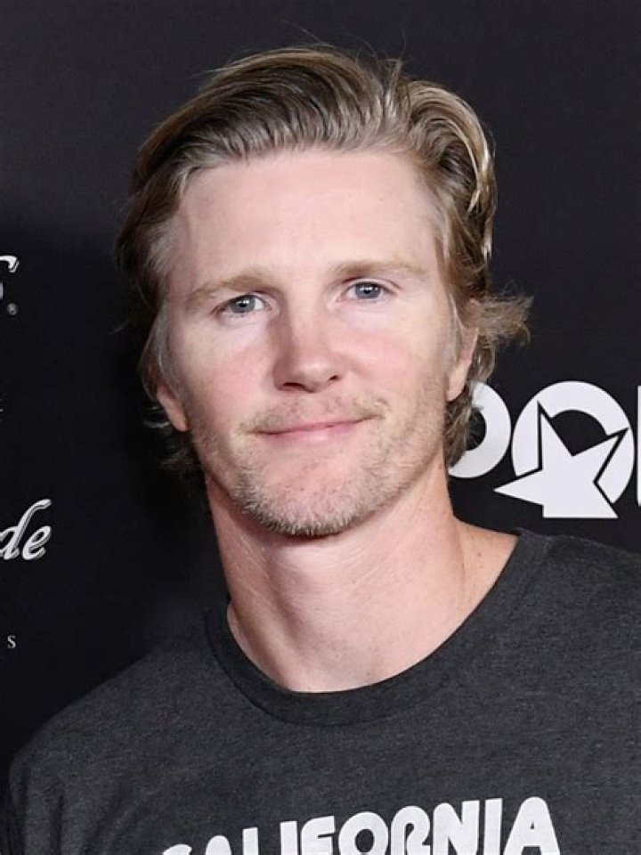The Extraordinary Journey of Thad Luckinbill: From Hollywood Heartthrob to Renowned Actor