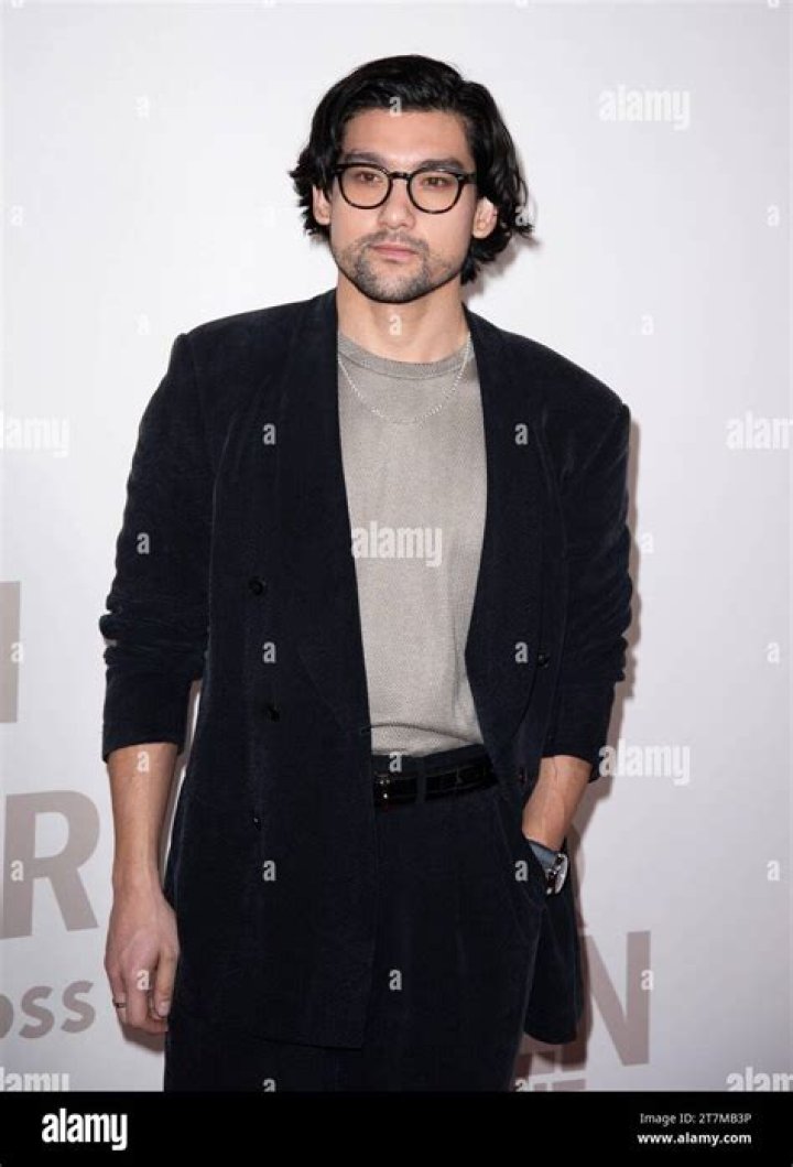 Unveiling the Intriguing Details About Will Sharpe Height and More